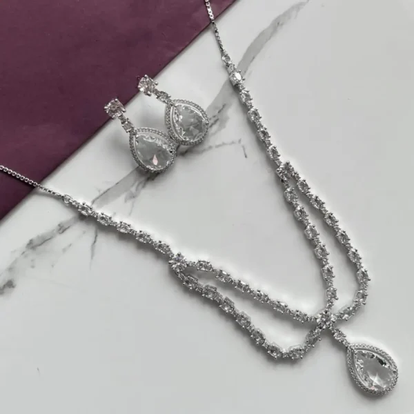 Crystal Grace – Silver Tear-Drop Necklace Set