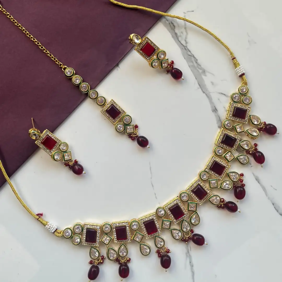 Regal Garnet Glow – Traditional Kundan Necklace & Earrings Set Regal Garnet Glow – Traditional Kundan Necklace & Earrings Set - Image 1