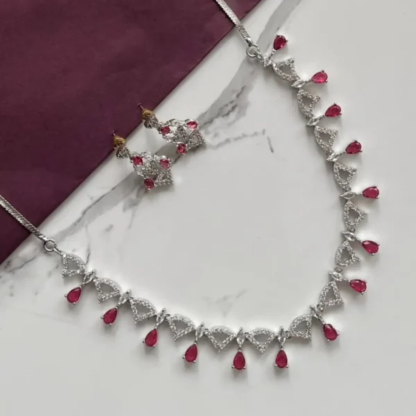 Ruby Gleam – Crimson Teardrop Necklace Set