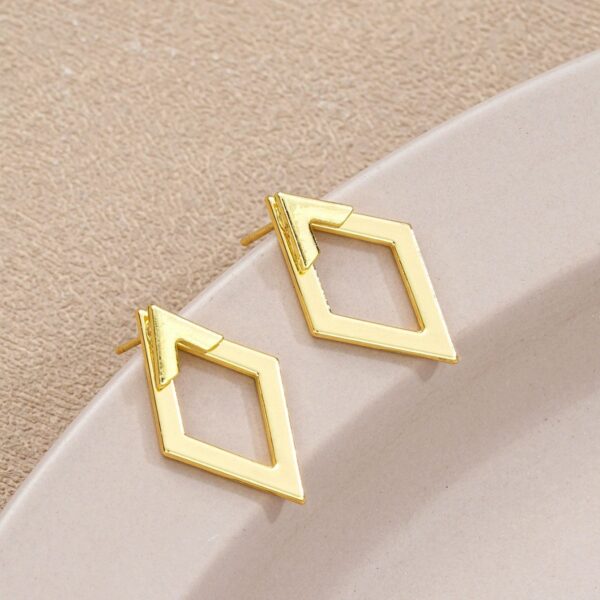 Simple Geometric Alloy Earrings With Diamond Hollow Design And Electroplating For Women